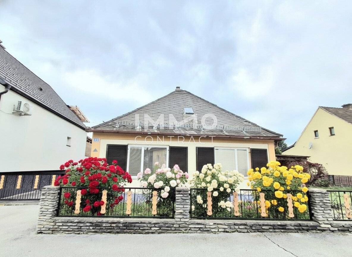 Haus mit 2 Einheiten & Garten