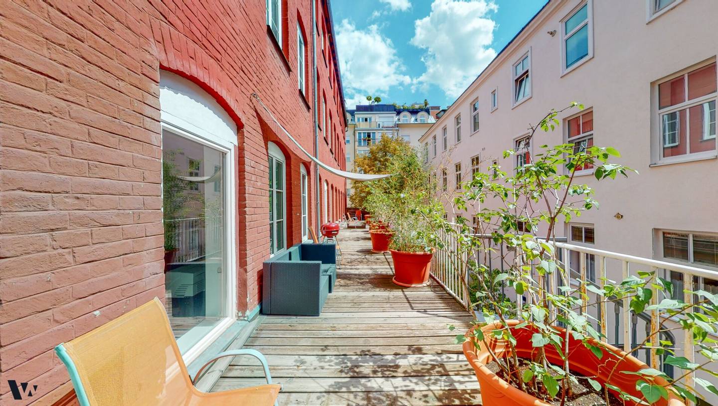 Charming courtyard building in brick construction style | in the heart of Vienna's Neubau district