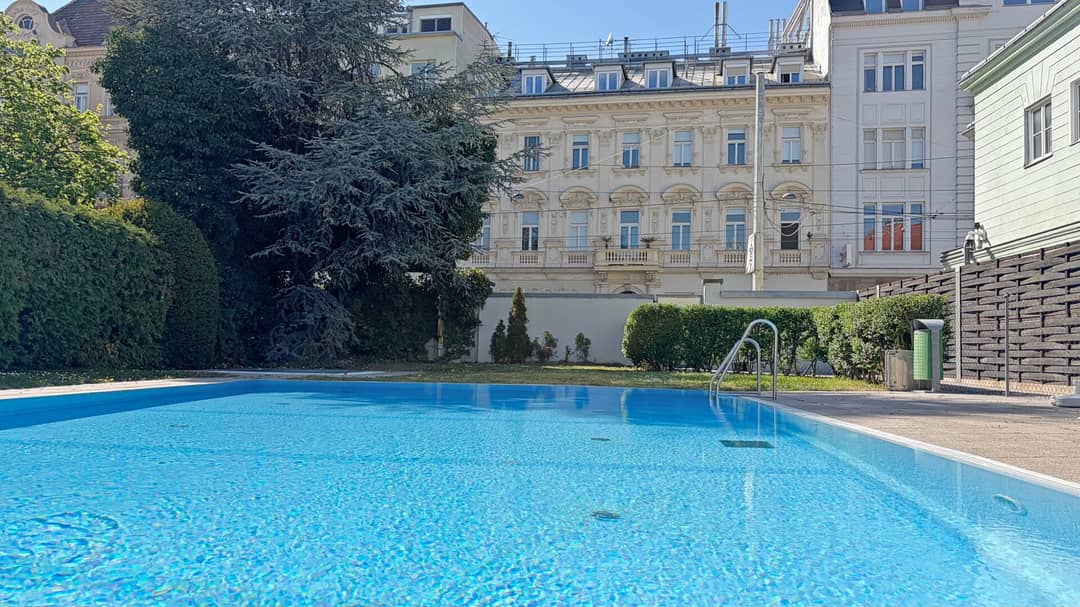 2-Room Apt Balcony Loggia Vienna 19