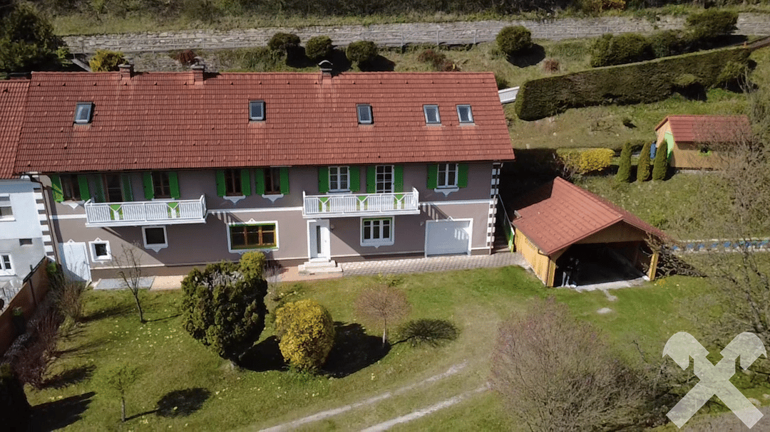 Multi-family house in Anger, 186m²