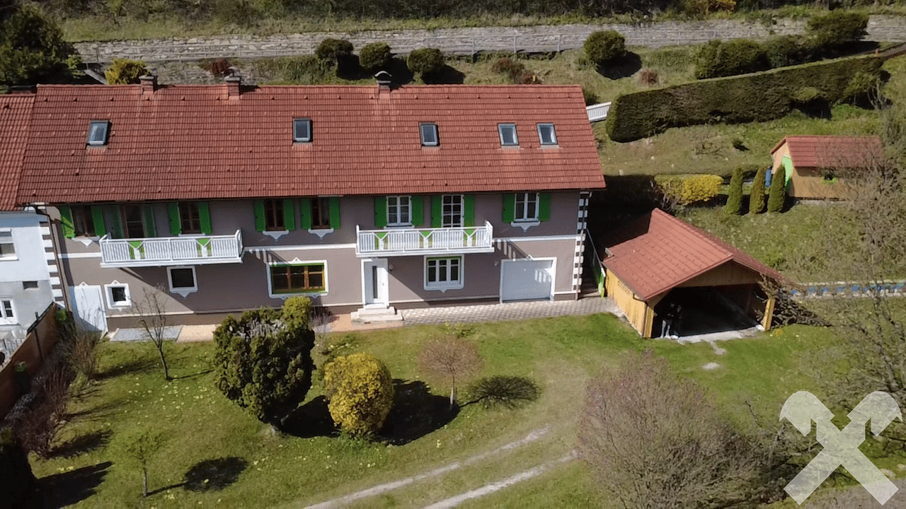 Mehrfamilienhaus in Anger, 186m²