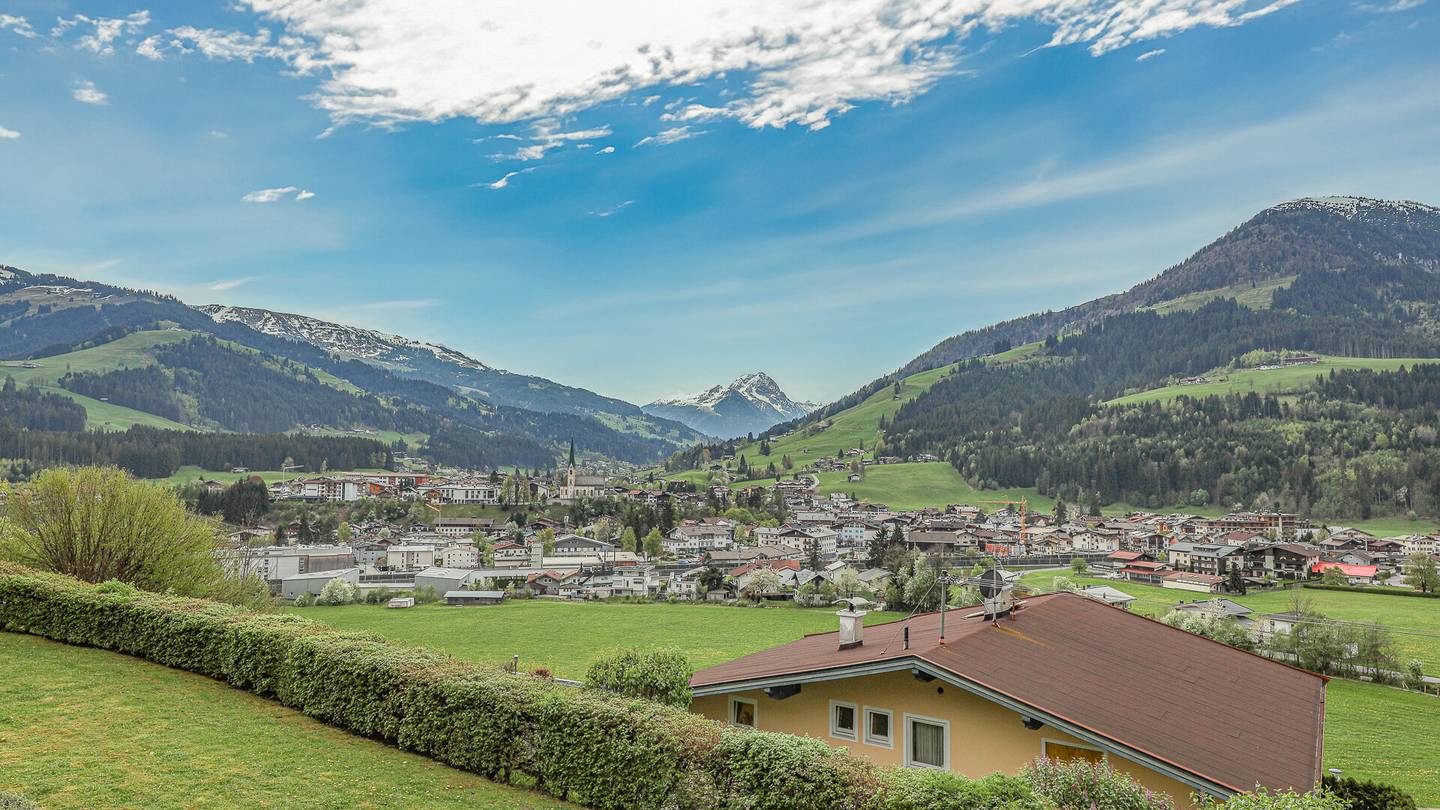 Wohnung mit unverbaubarem Fernblick und Loggia