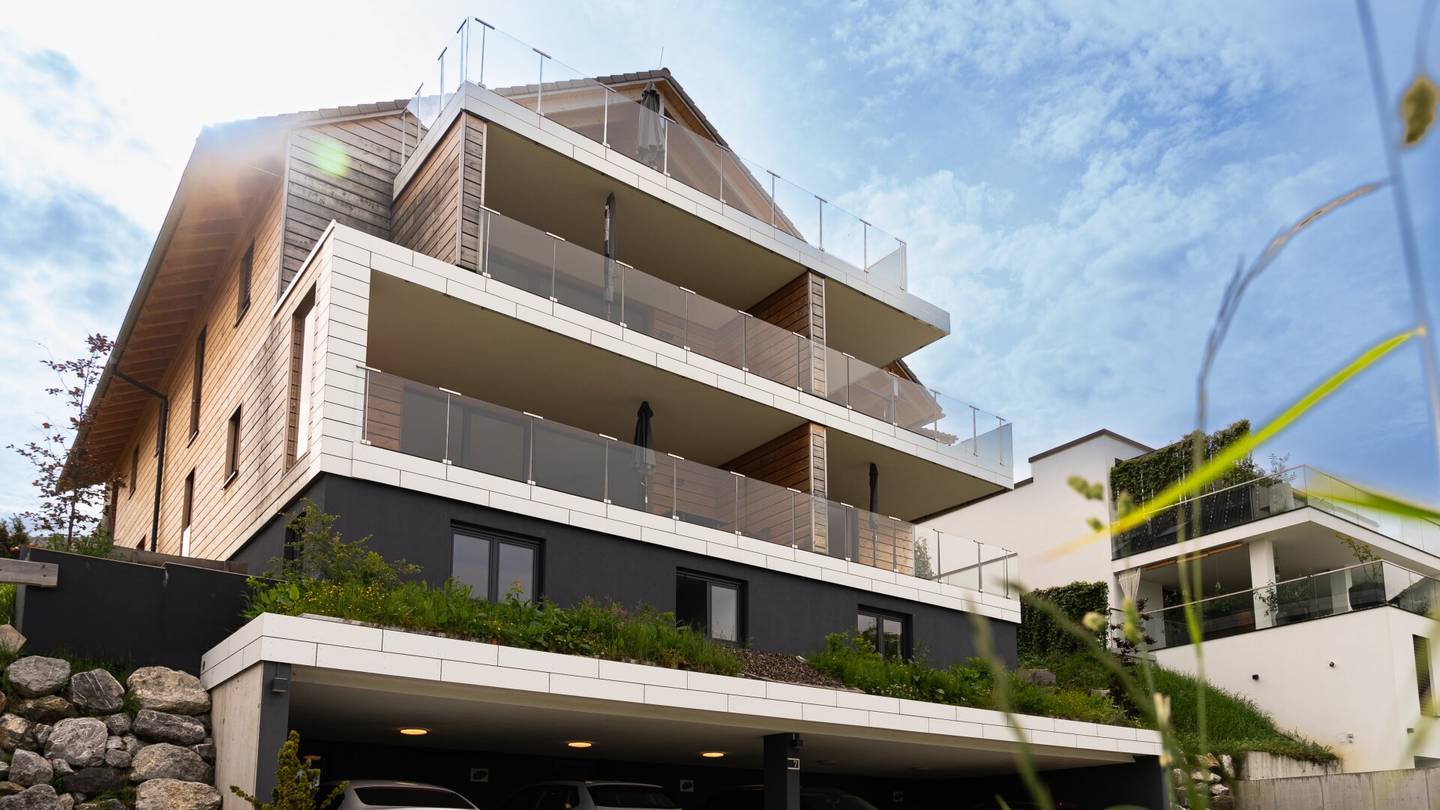 Maisonette apartment with lake view terrace