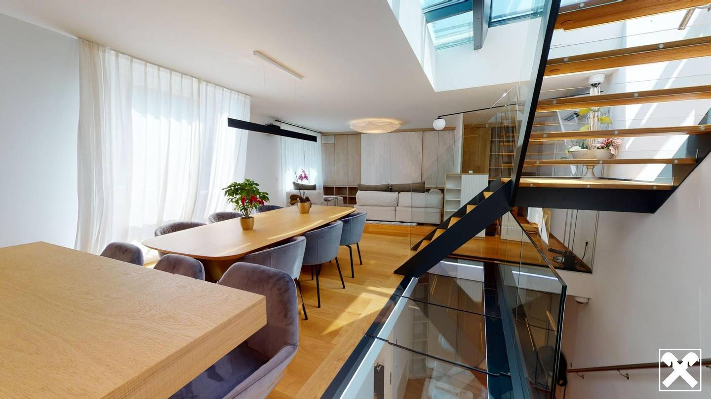 Top floor apartment with private roof terrace
