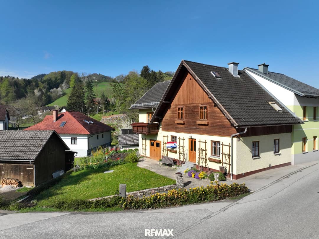 Kompaktes Haus mit Garten in Reinsberg