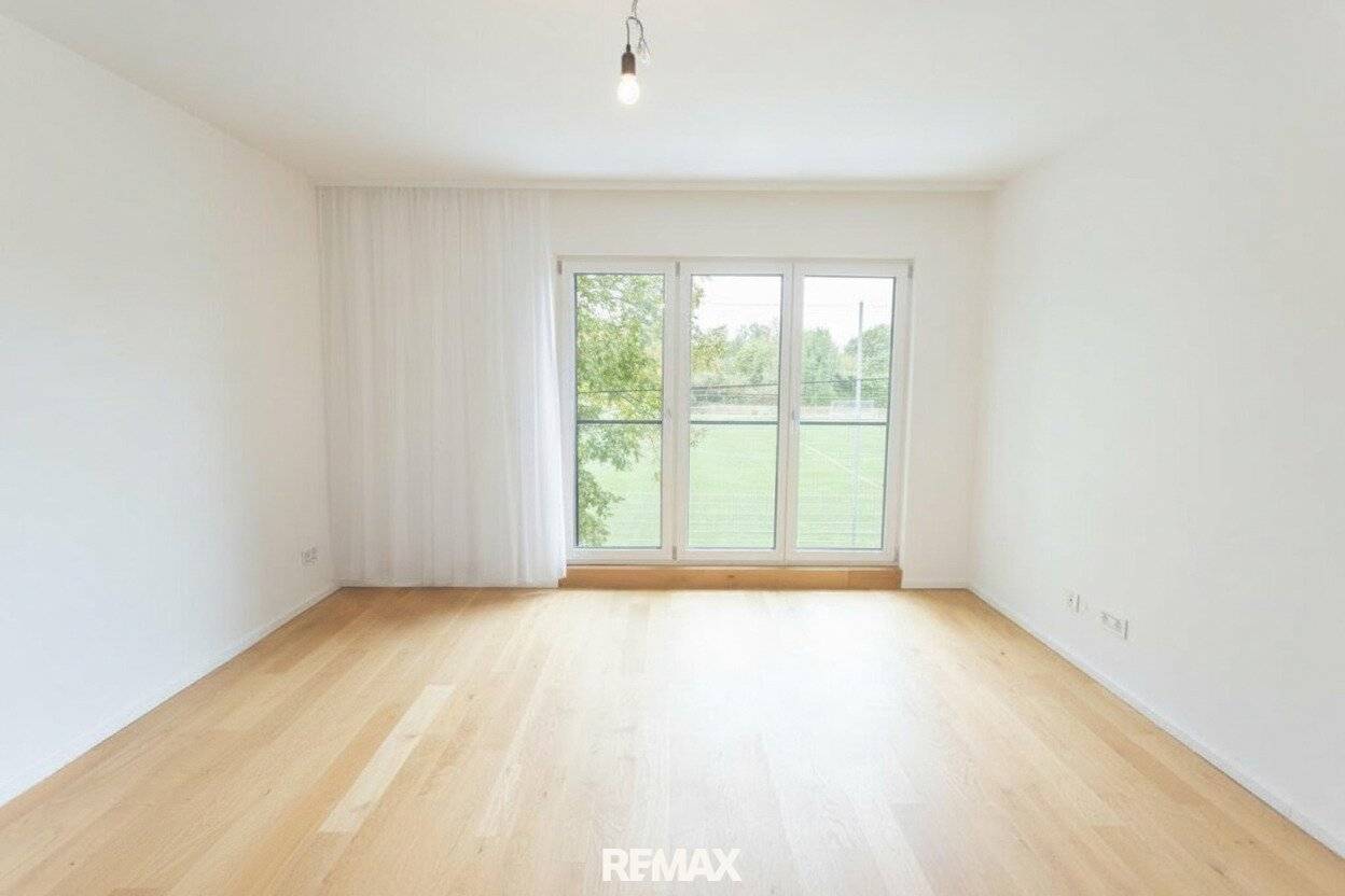 First occupancy apartment near Süßenbrunn golf course