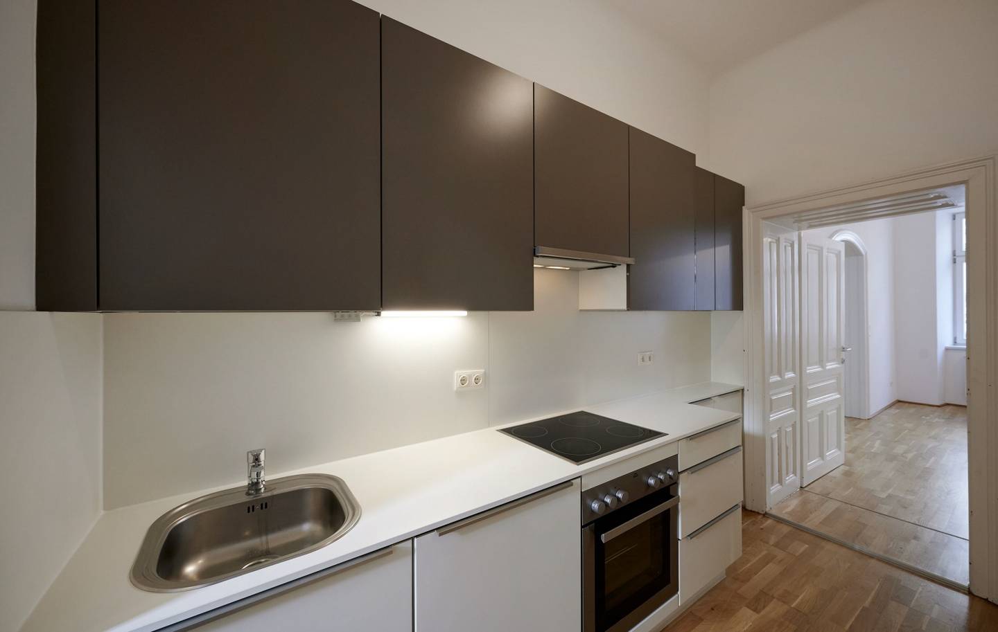 Renovated quiet apartment with good layout