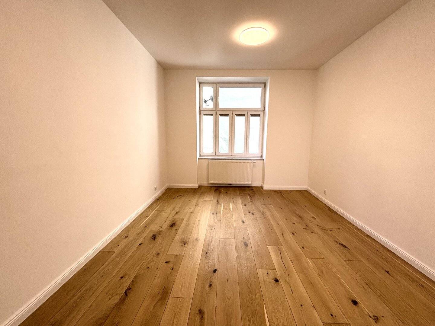 Wohnung nahe U3 und Schlosspark Schönbrunn
