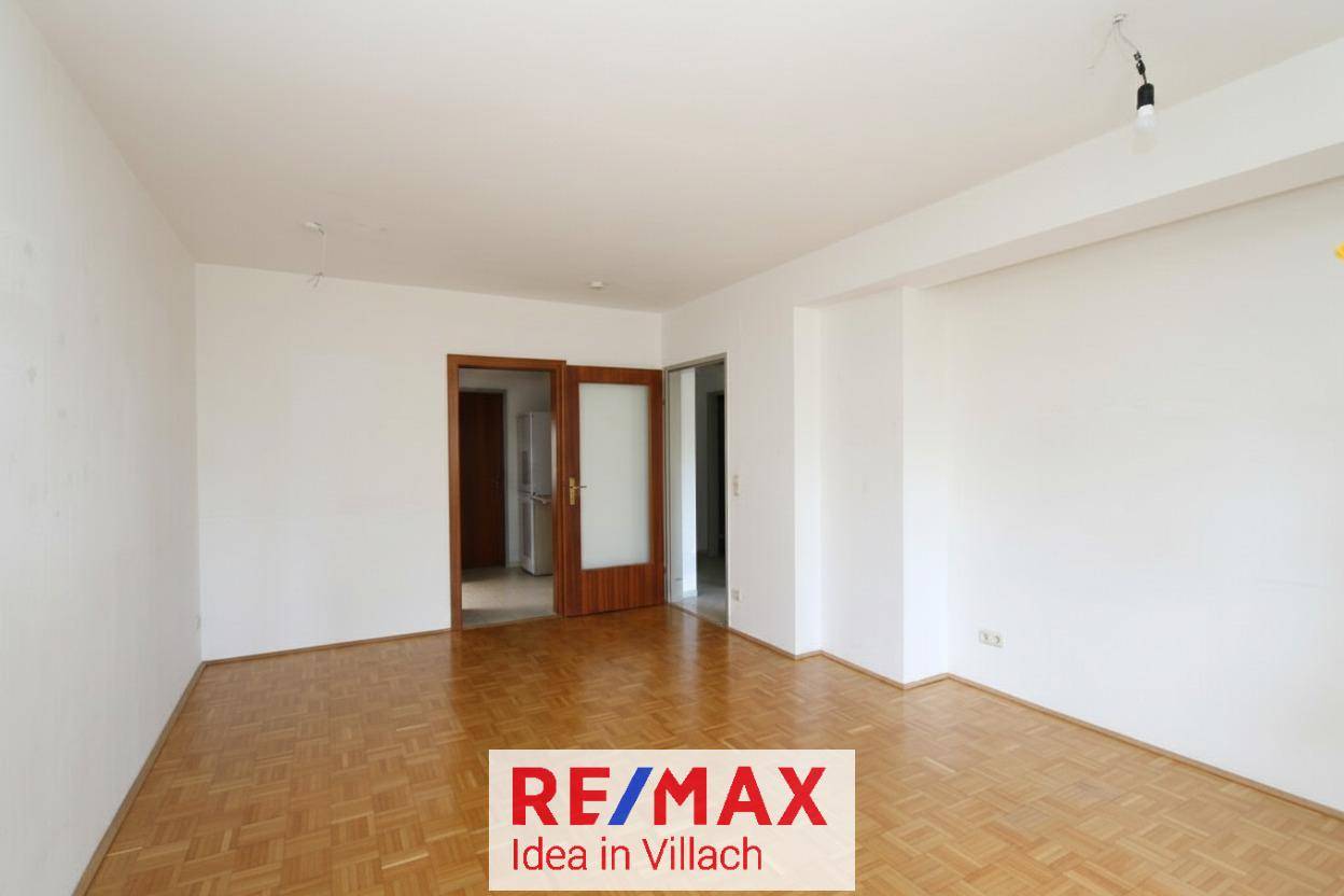 Erdgeschosswohnung Loggia Stellplatz inklusive