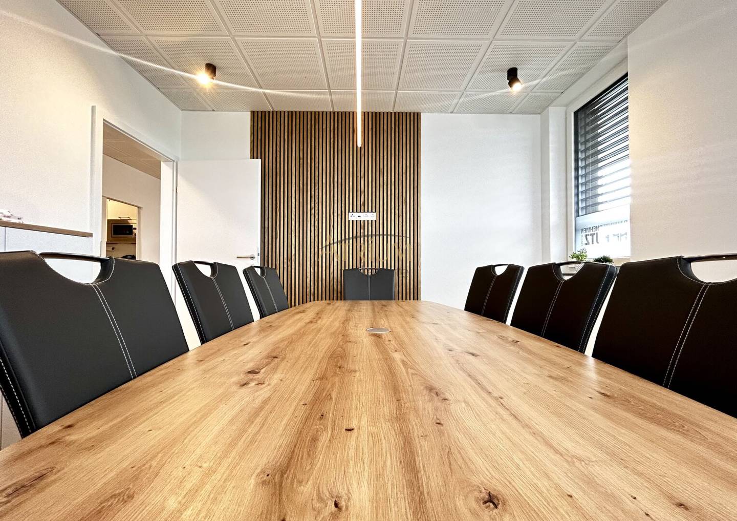New office 66m² + balcony in Baden