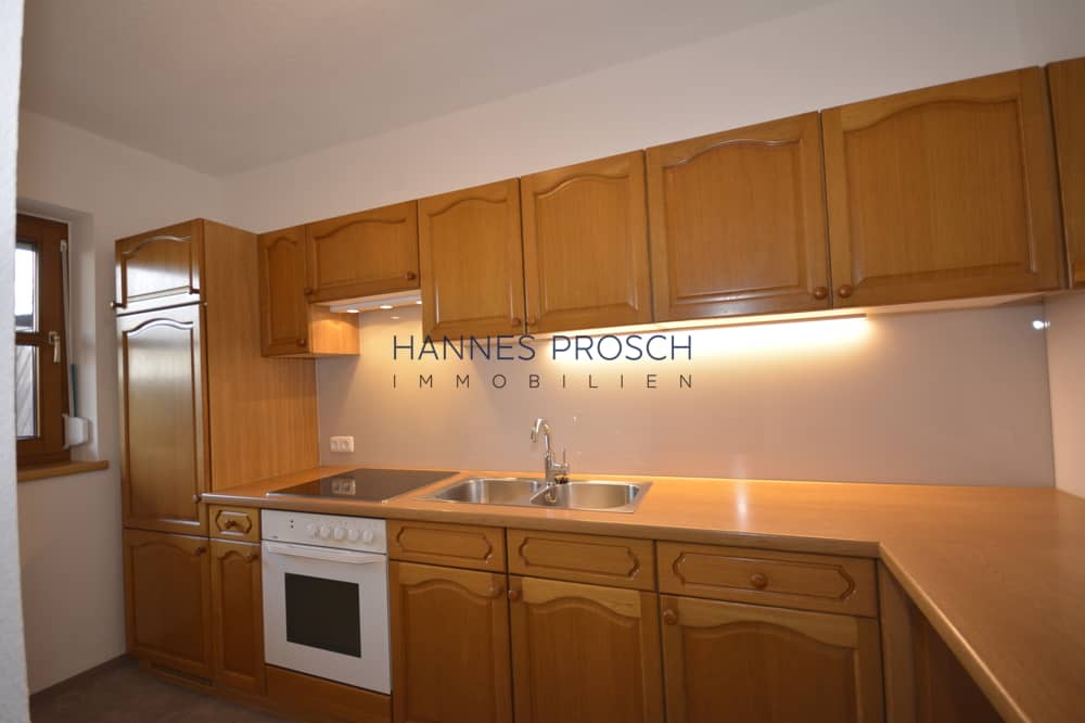 2-Rm Grd Flr Apt w/ Garden St. Johann