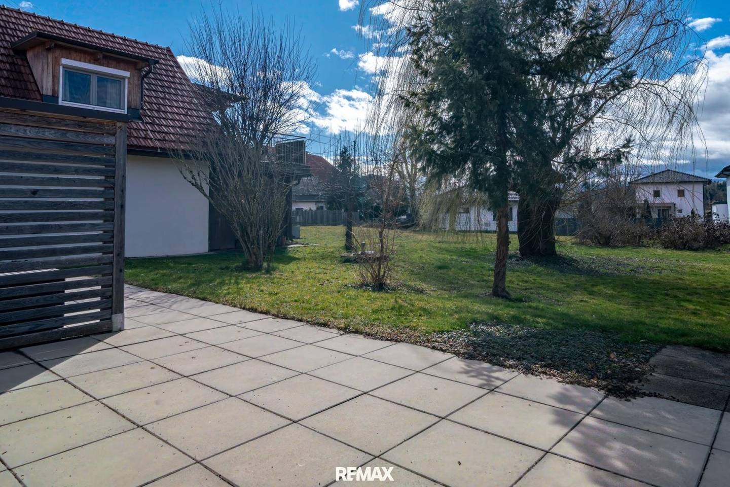 Vermietete Wohnung mit Terrasse und Eigengarten