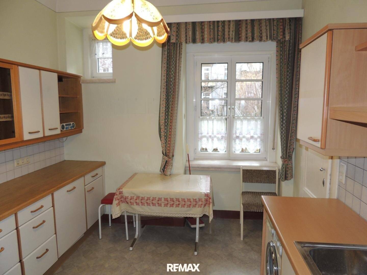 Großzügige 4 Zimmer Wohnung nahe LKH Tegetthoffplatz