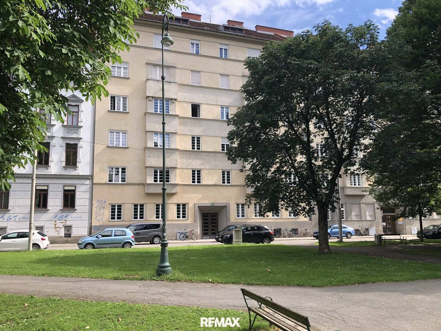 Großzügige 4 Zimmer Wohnung nahe LKH Tegetthoffplatz