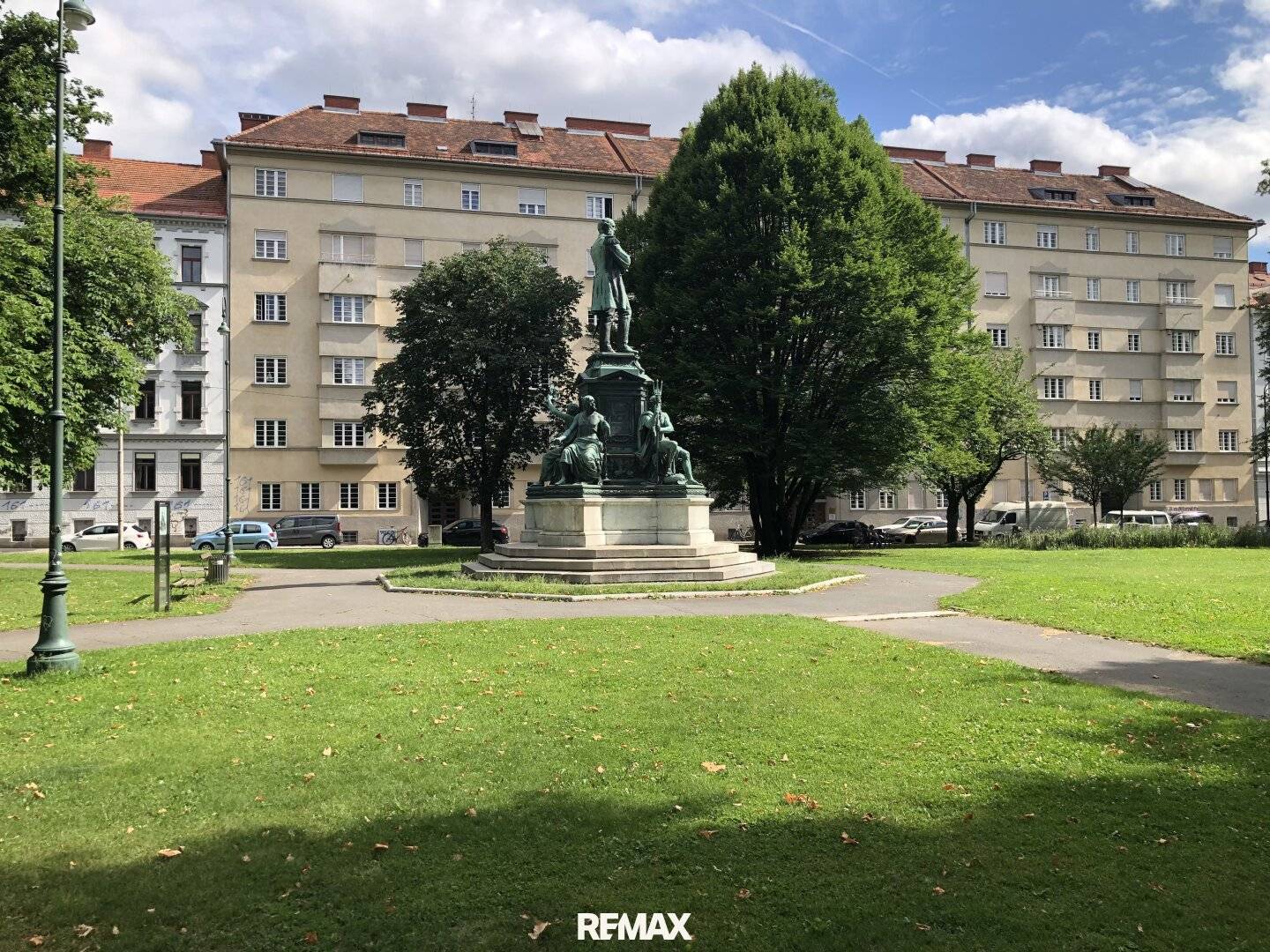Großzügige 4 Zimmer Wohnung nahe LKH Tegetthoffplatz
