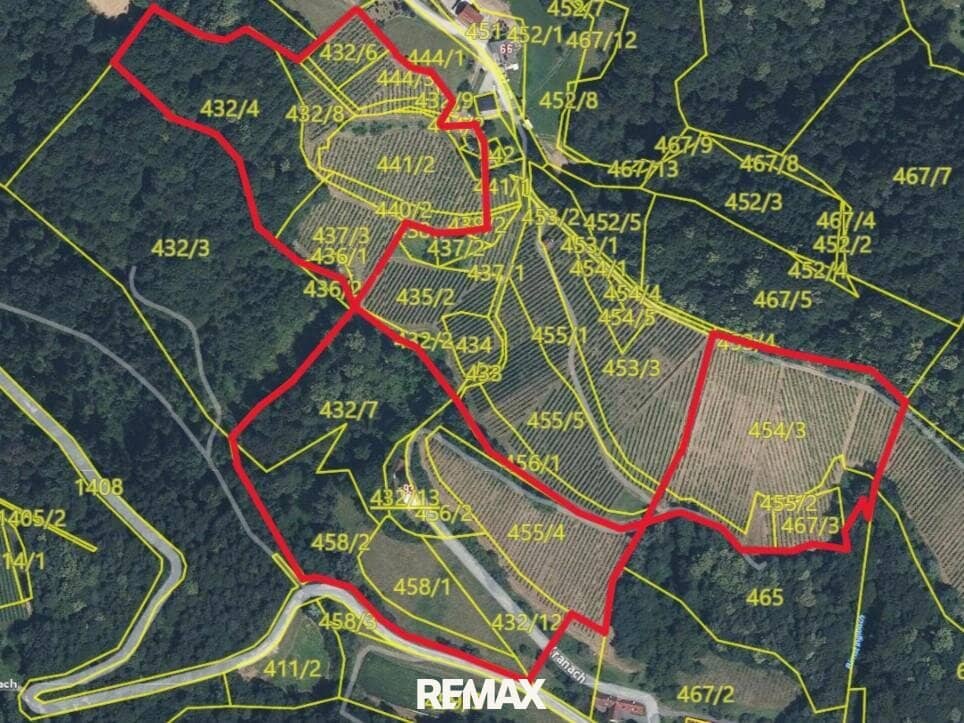 Price reduction !! Vineyard with agriculture and old building in Kranach, Gamlitz municipality