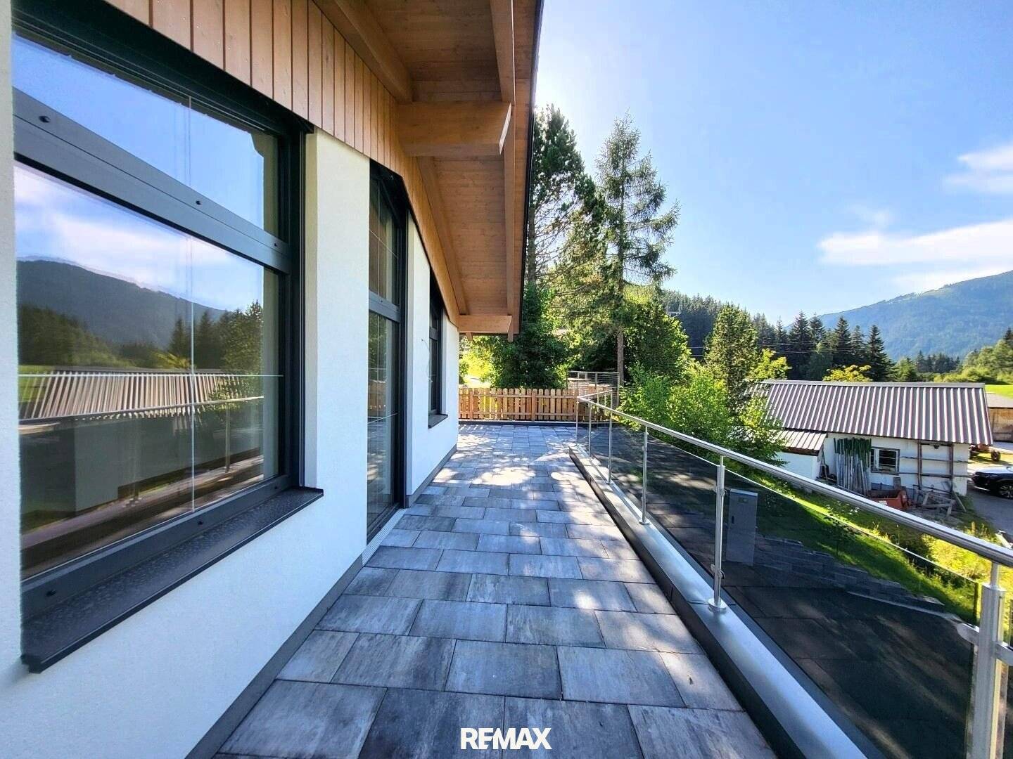 Penthouse Erstbezug mit Terrasse Dachstein Blick
