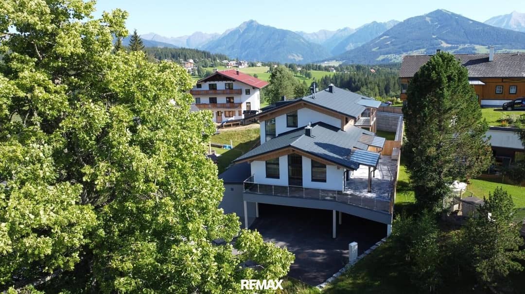 Penthouse Erstbezug mit Terrasse Dachstein Blick