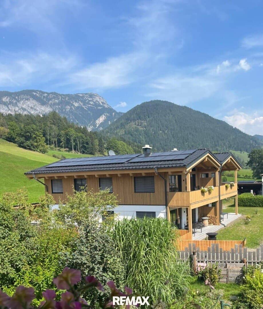 Penthouse Erstbezug Sonniger Bergblick Balkon
