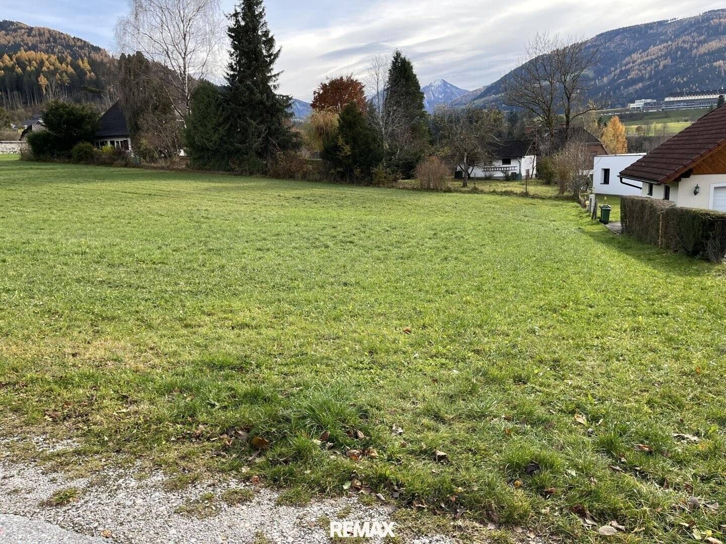 großzügiges Grundstück in Traumlage, teilbar