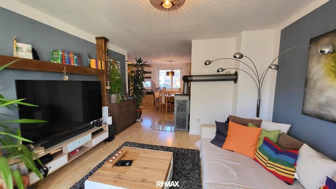 Wohnung Zentrumsnähe mit Kaminofen und Carport
