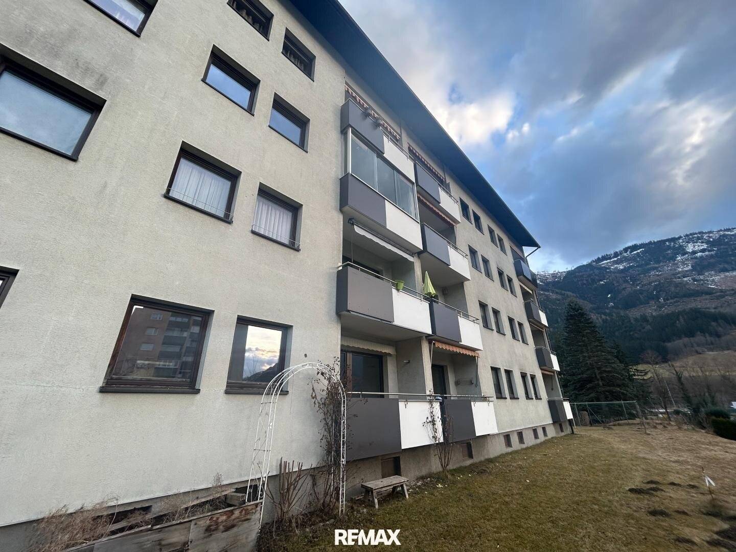 Wohnung mit eigenem Garten und sonnigem Balkon
