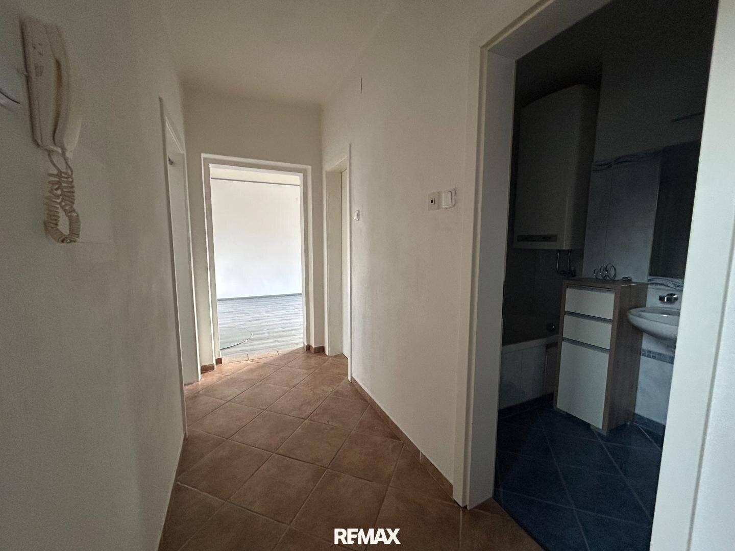 Wohnung mit eigenem Garten und sonnigem Balkon