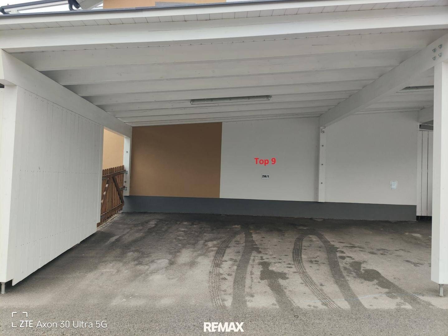 Carport-Stellplatz in Aich