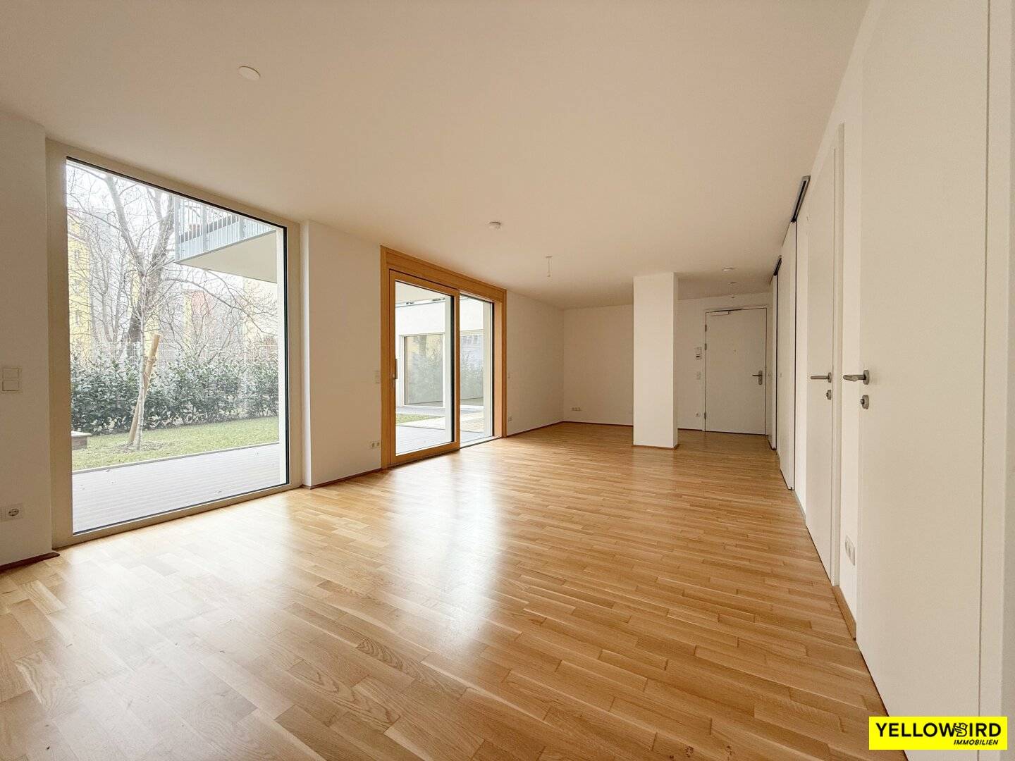 Large Windows | Underfloor Heating | Cabinetmaker Furniture