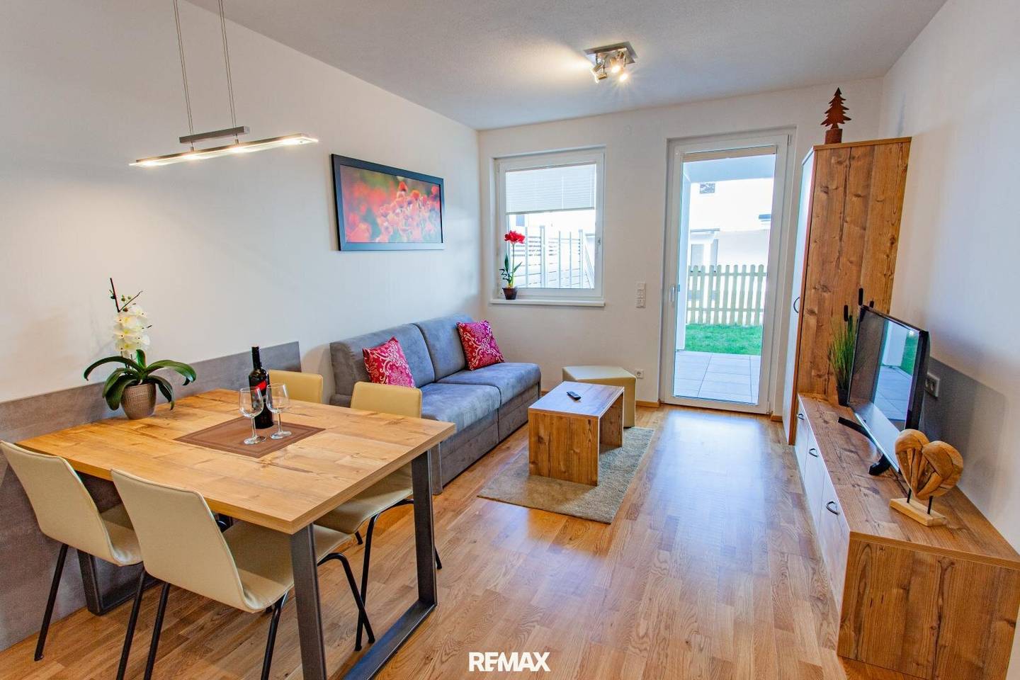 Wohnung Neubau voll möbliert Terrasse