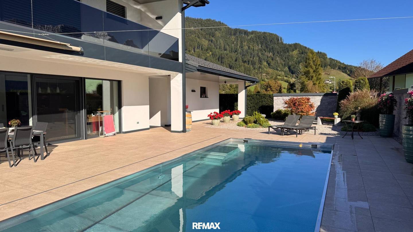 Experience luxury, modern, open, unique!
