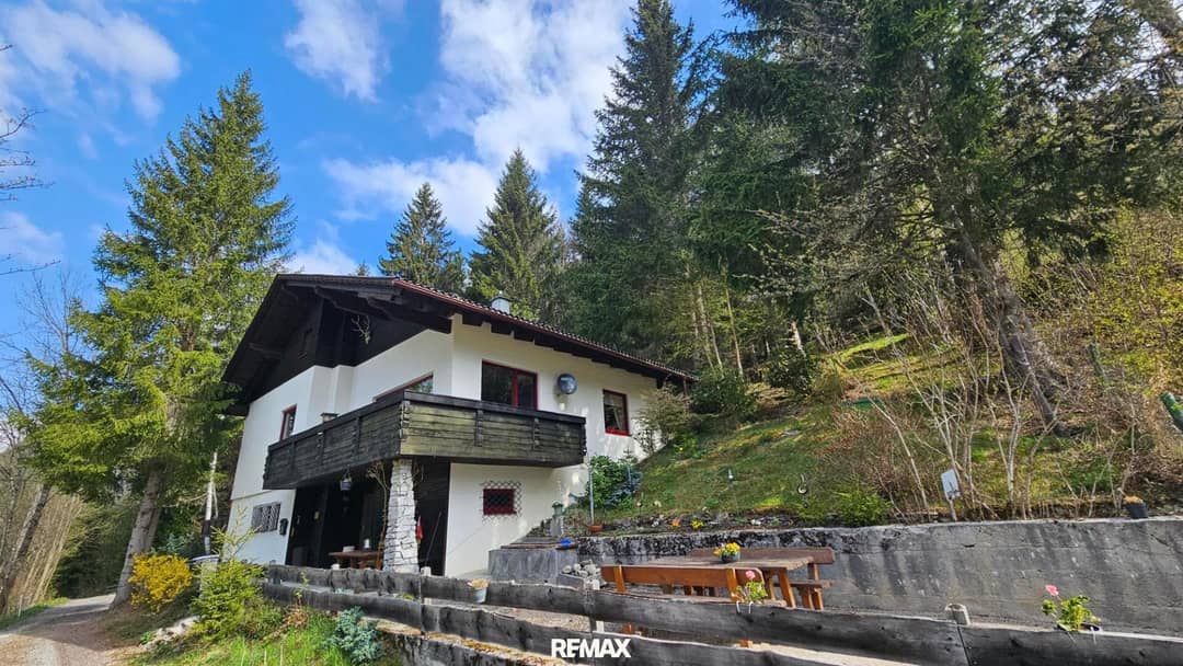 Gepflegtes Landhaus in ruhiger Aussichtslage!