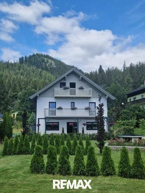 Bad Mitterndorf: 400m² Haus mit Grimmingblick
