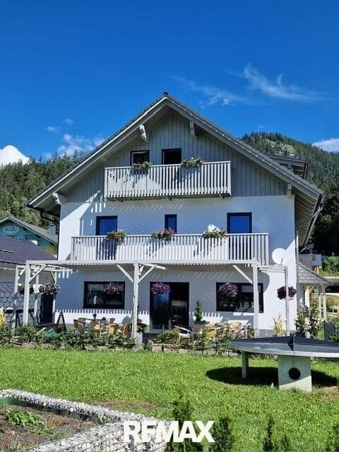 Bad Mitterndorf: 400m² Haus mit Grimmingblick