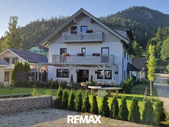 Bad Mitterndorf: 400m² Haus mit Grimmingblick