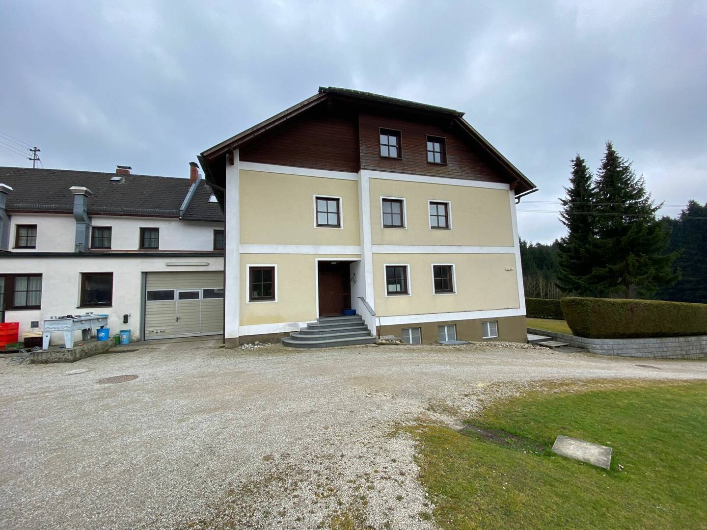 Inn with apartments Bad Kreuzen