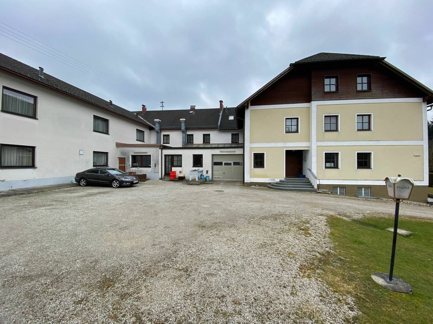 Inn with apartments Bad Kreuzen