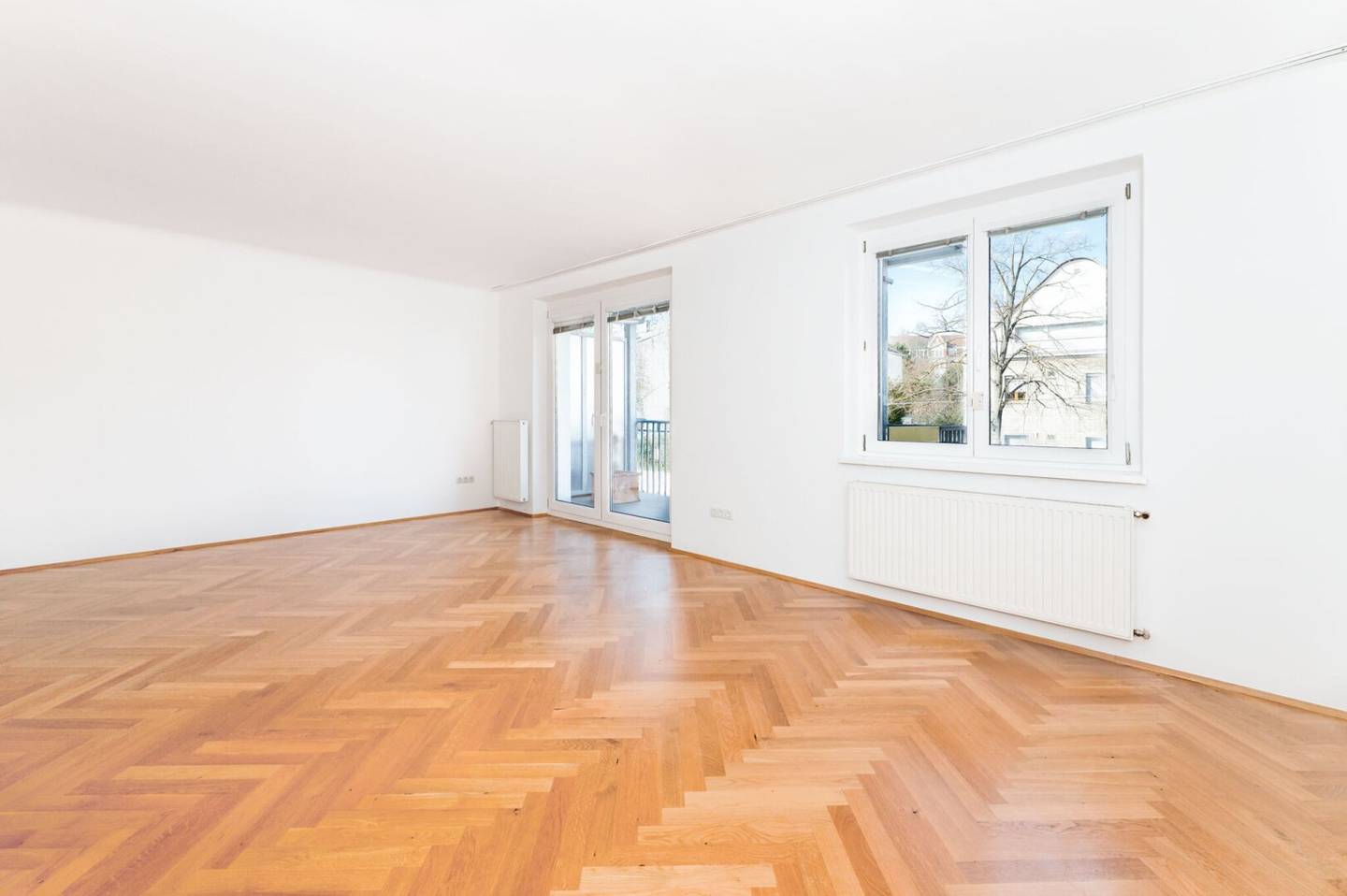 Erstbezug nach Sanierung Wohnung mit großzügigem Balkon
