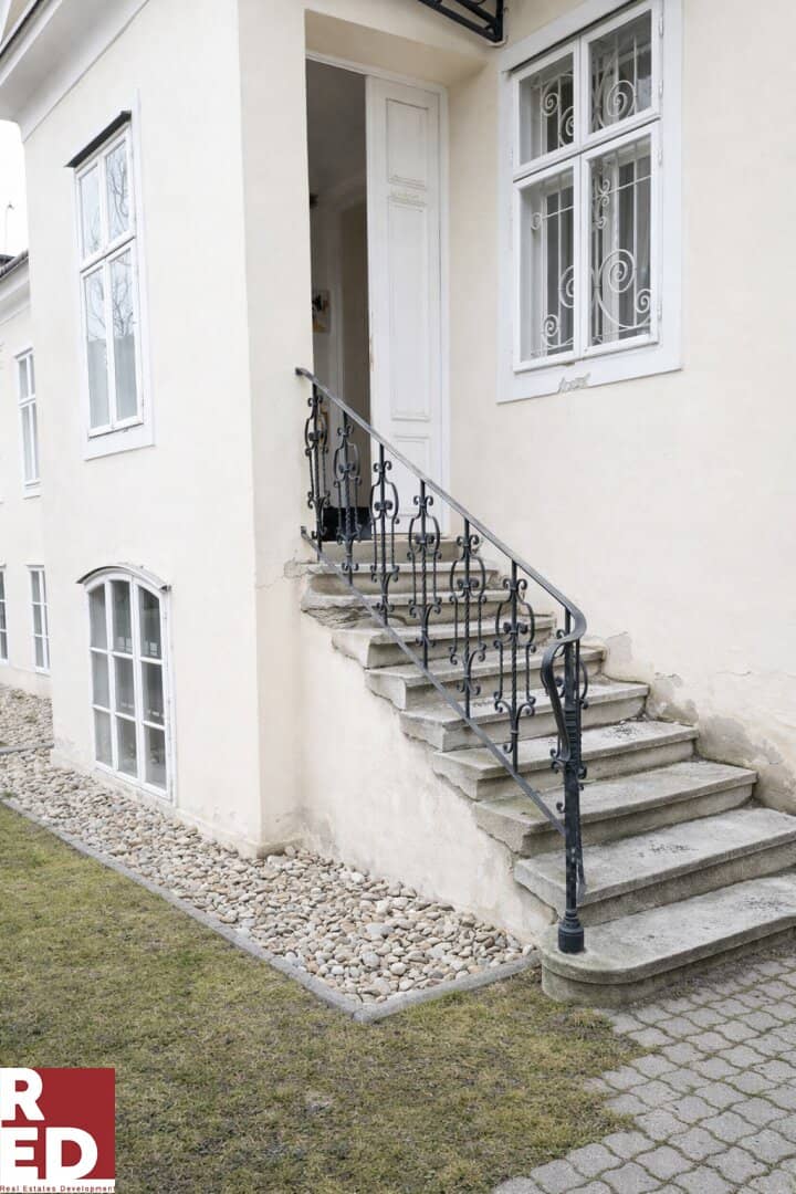 Wohnung zwei Ebenen mit separatem Eingang