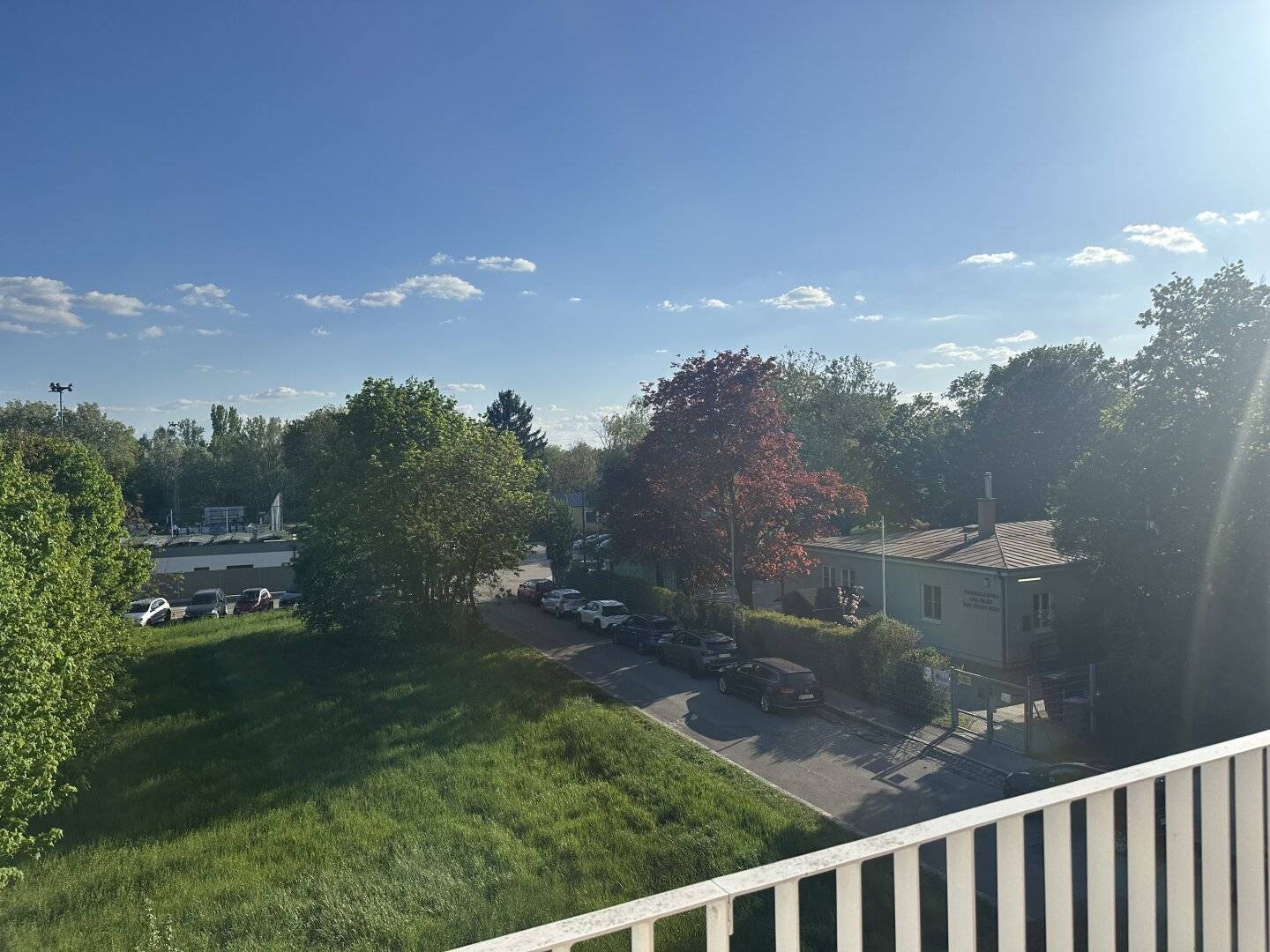 Wohnung nahe U1 Neulaa mit Terrasse und Garten