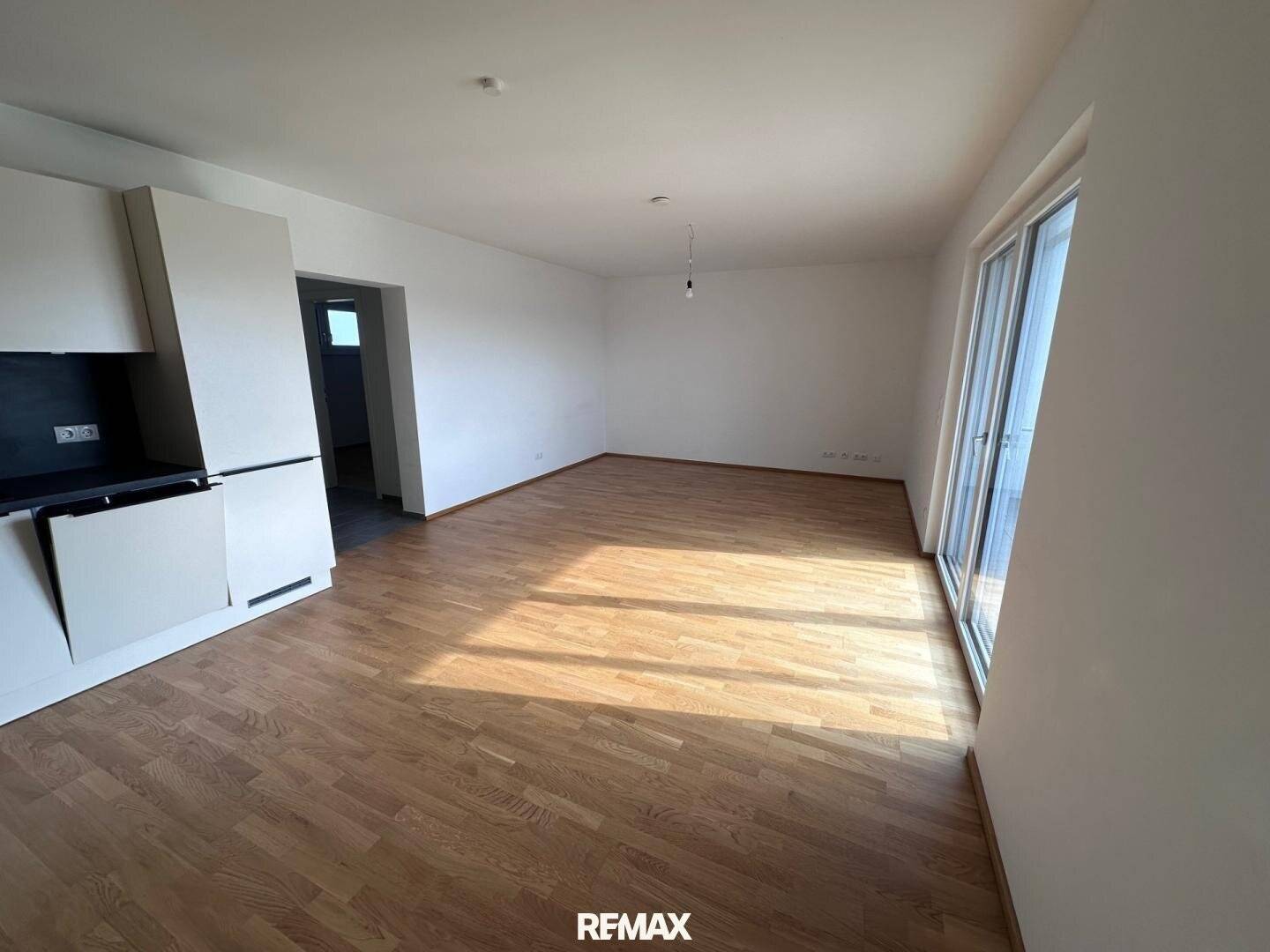 Neuwertige Wohnung mit Balkon in zentraler Lage