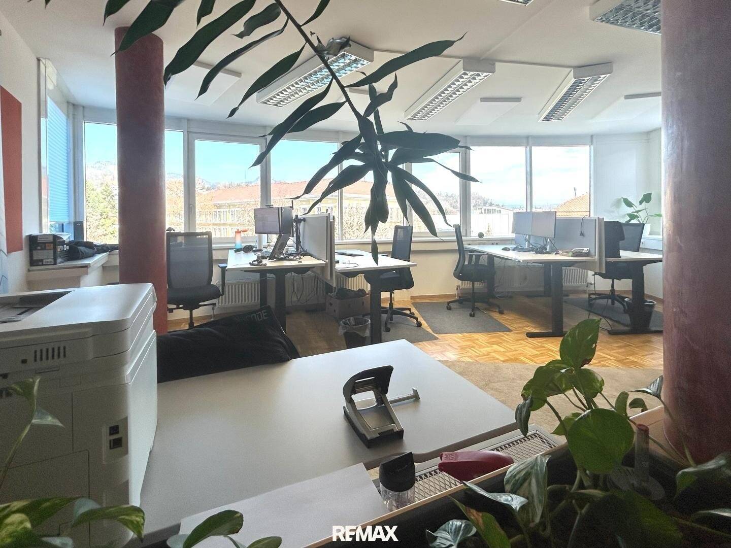 Exklusives Büro mit Panoramablick