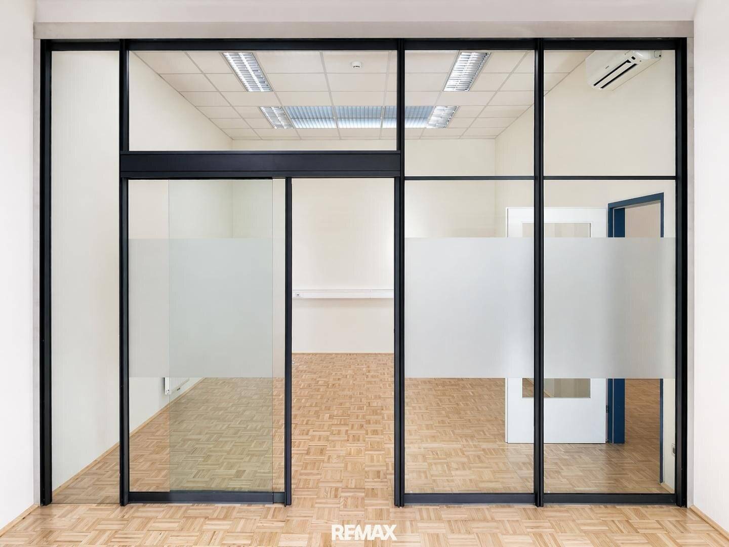 Office with Storage in Klagenfurt