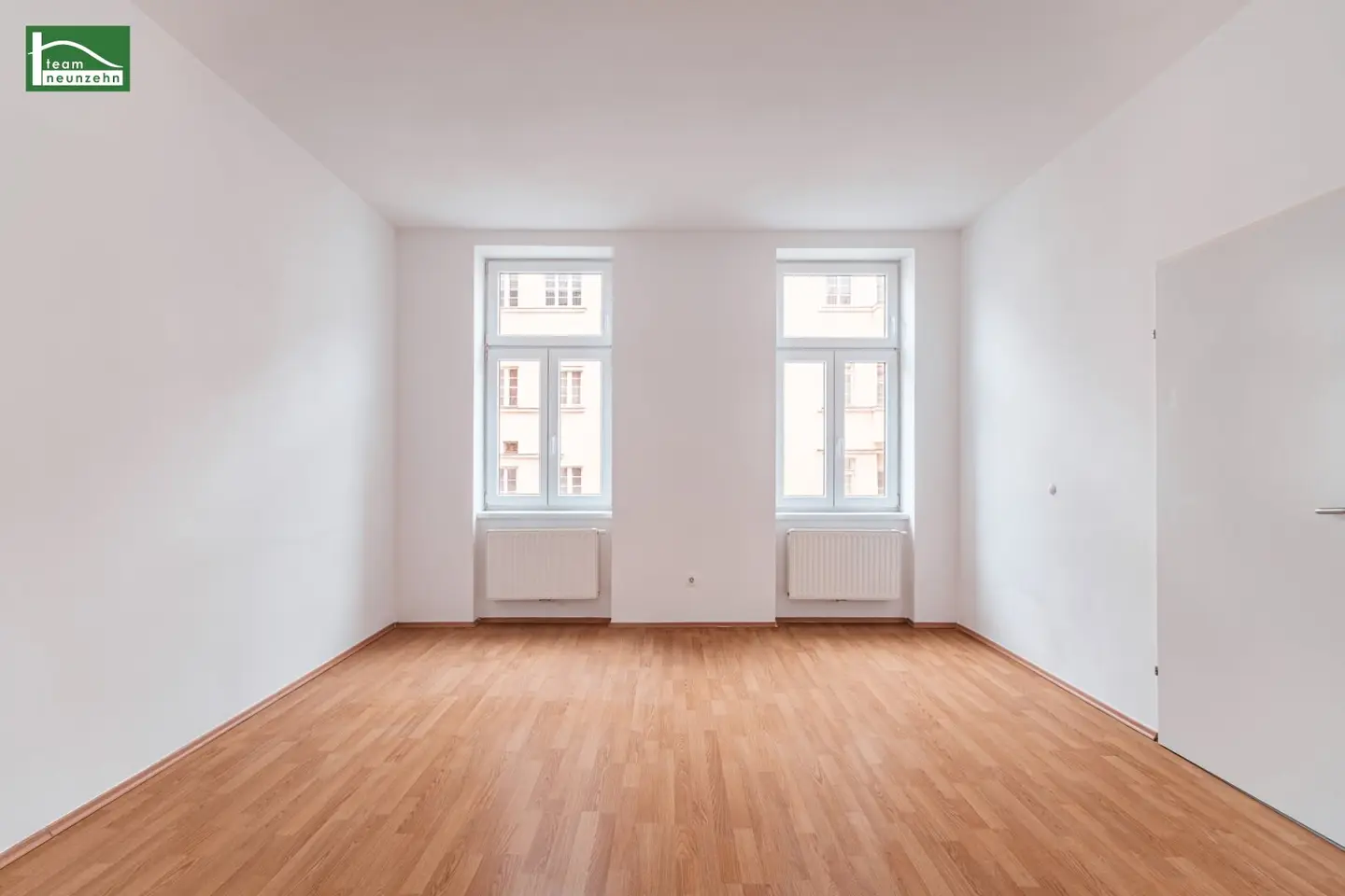 Charming 2-room apartment in quiet Hernals location – old building with elevator