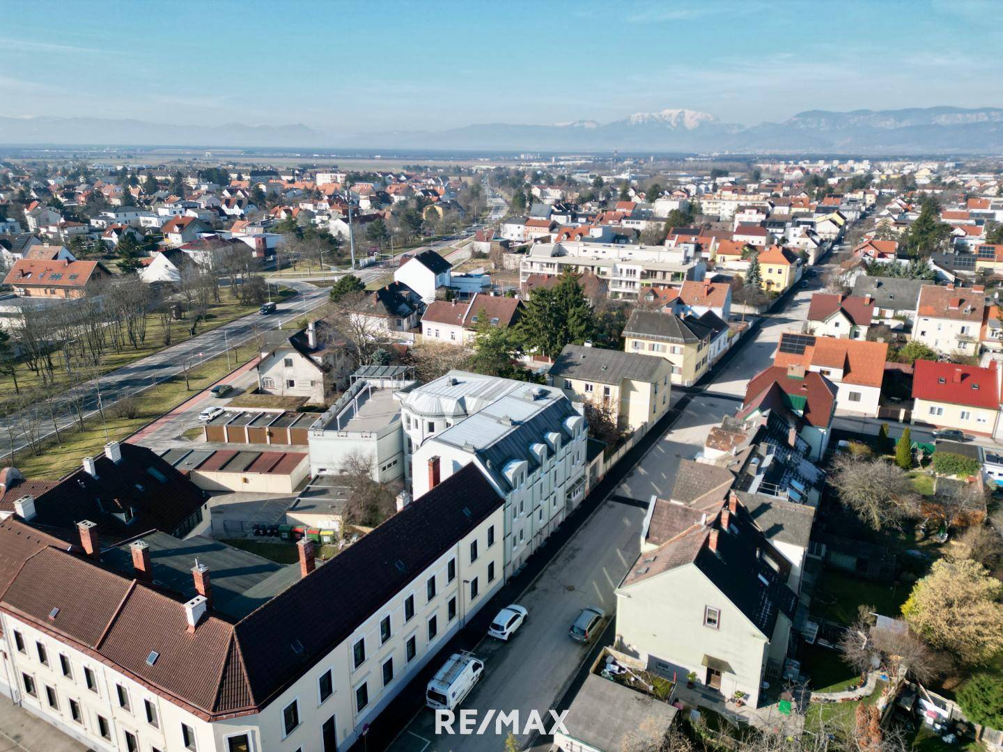 Ehemaliges Seniorenheim mit Dachterrasse
