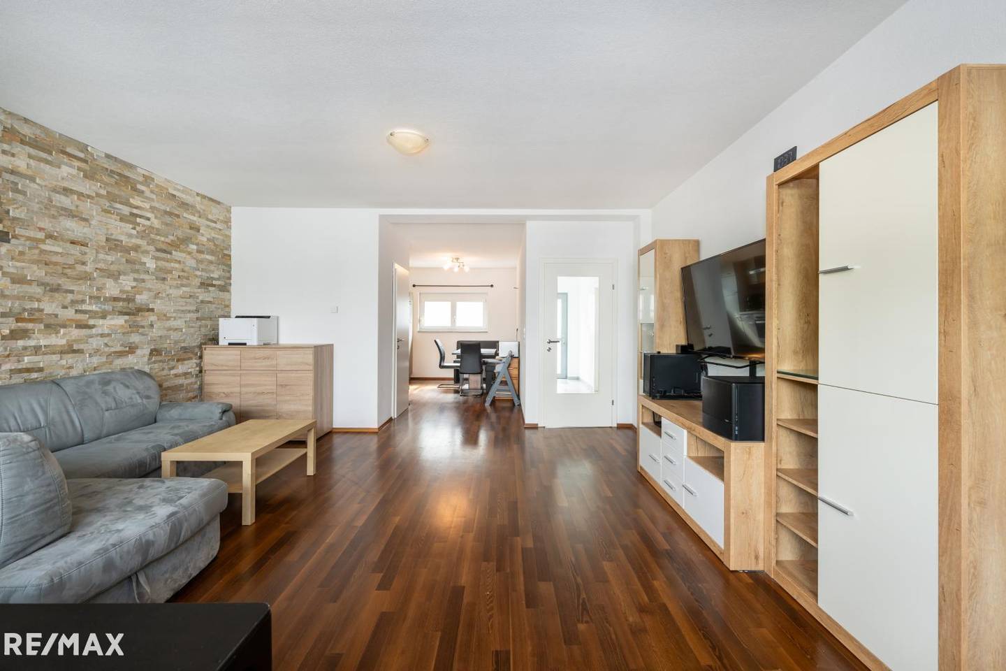 Apartment with Carport near city center