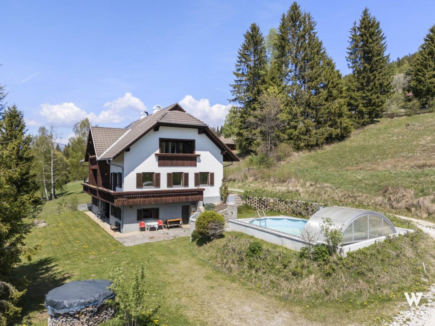Apartmenthaus Mooswald mit Pool