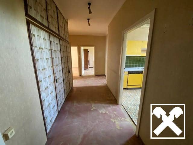 Wohnung in ruhiger Grünlage nahe Schlosspark mit Balkon