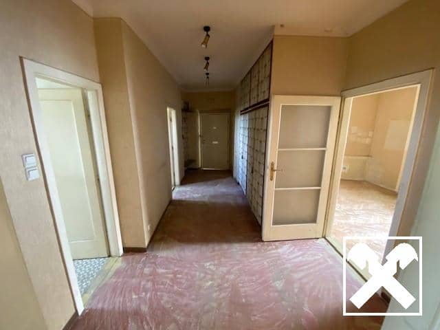 Wohnung in ruhiger Grünlage nahe Schlosspark mit Balkon