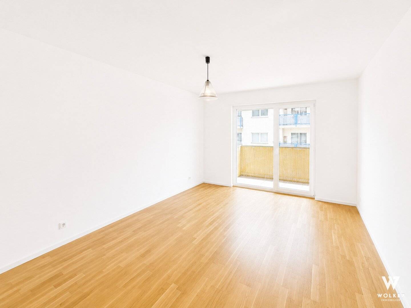 Wohnung nahe Siebenbrunnenplatz helle Loggia
